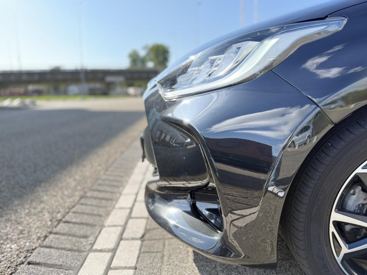 Toyota YARIS 1.5 Hyb. First Ed.