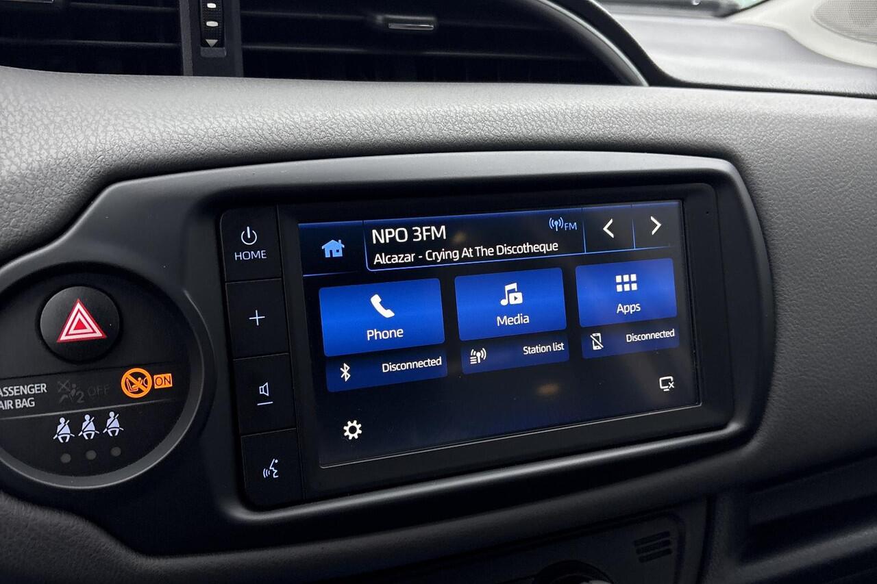 Toyota YARIS 1.5 Hybrid Dynamic, Bluetooth, Apple Carplay Keyless Entry, Parkeercamera.