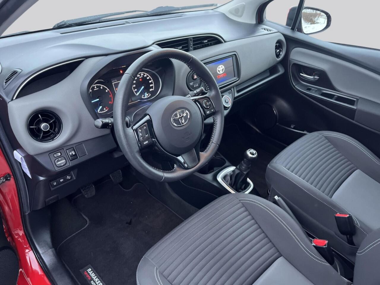 Toyota YARIS 1.0 VVT-i Connect
