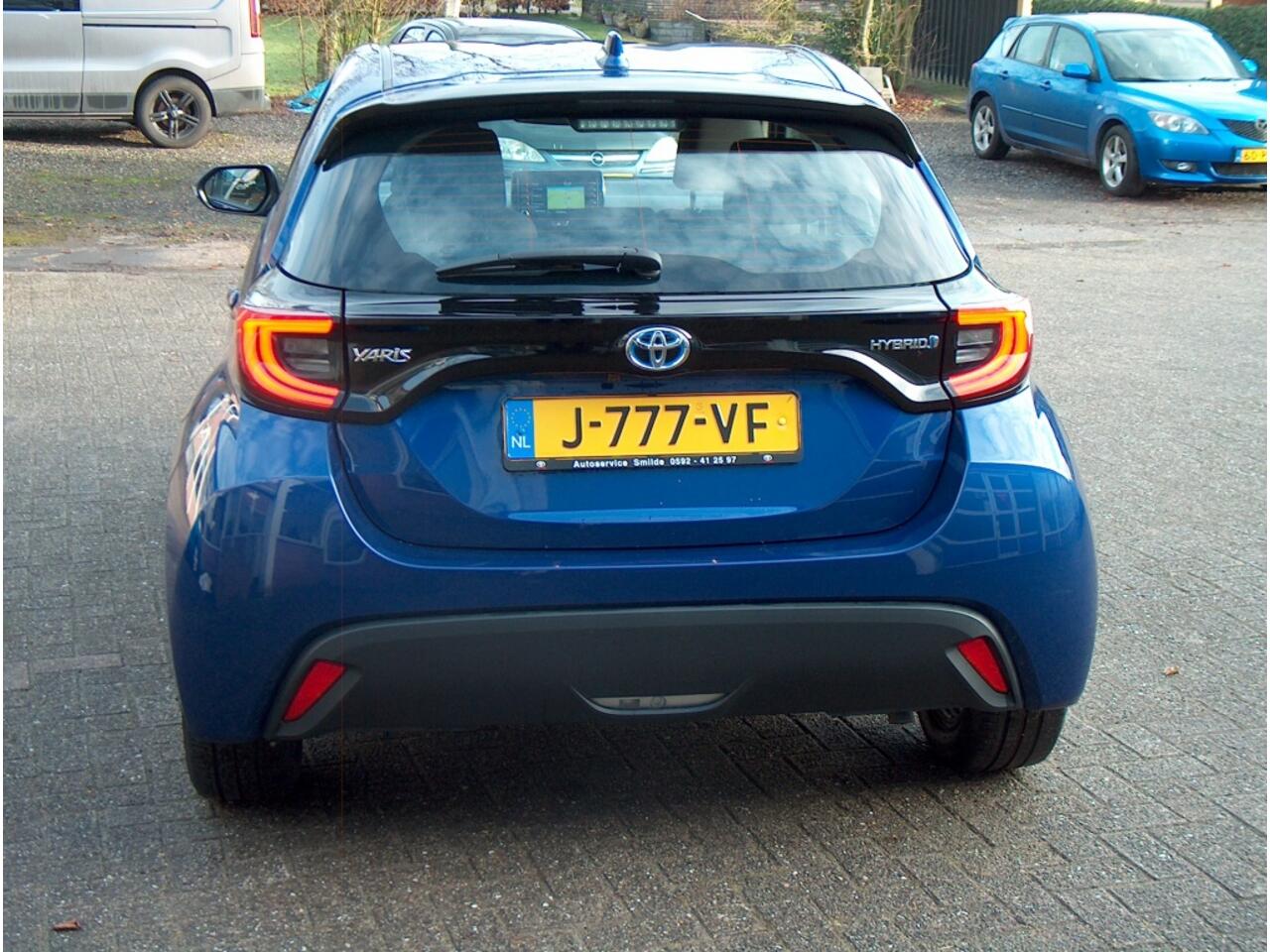 Toyota YARIS 1.5 Hyb. First Ed.