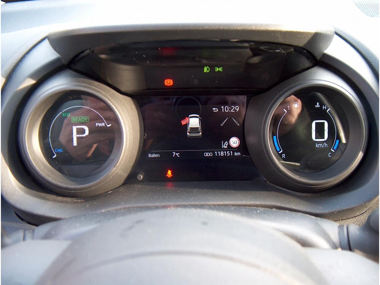 Toyota YARIS 1.5 Hyb. First Ed.