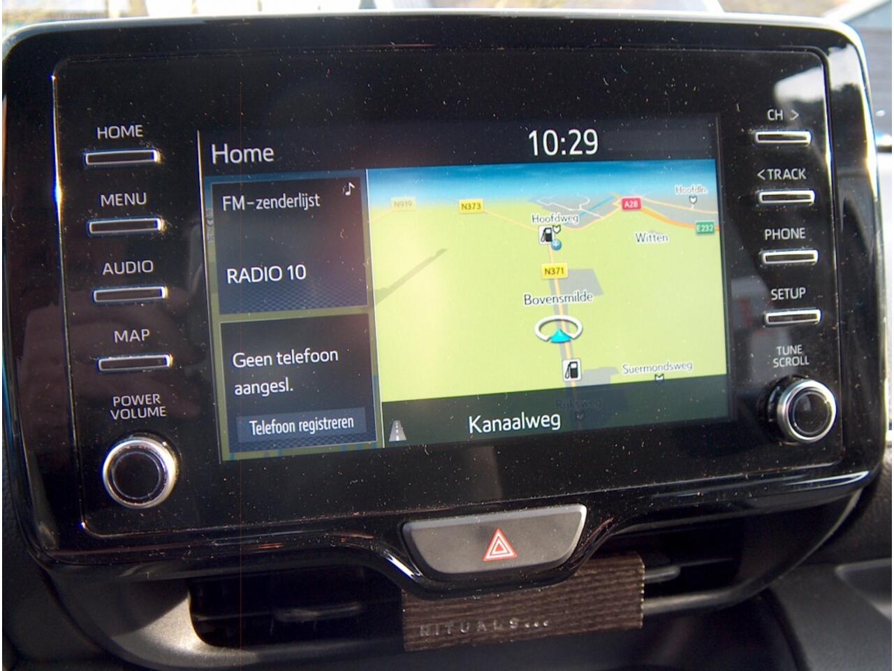 Toyota YARIS 1.5 Hyb. First Ed.