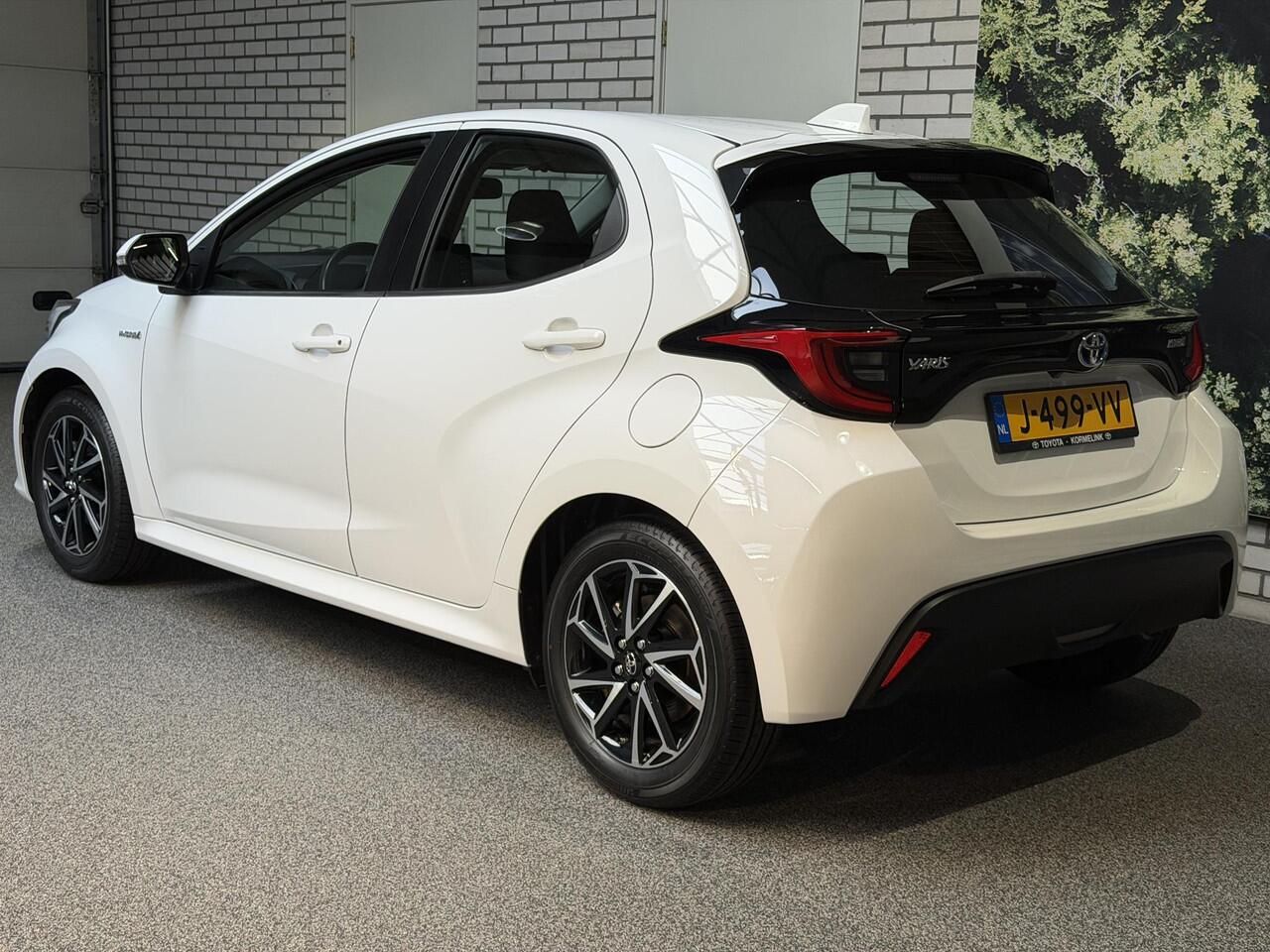 Toyota YARIS 1.5 Hybrid First Edition