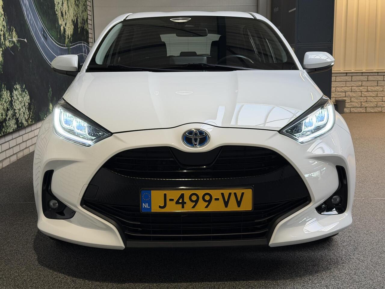 Toyota YARIS 1.5 Hybrid First Edition