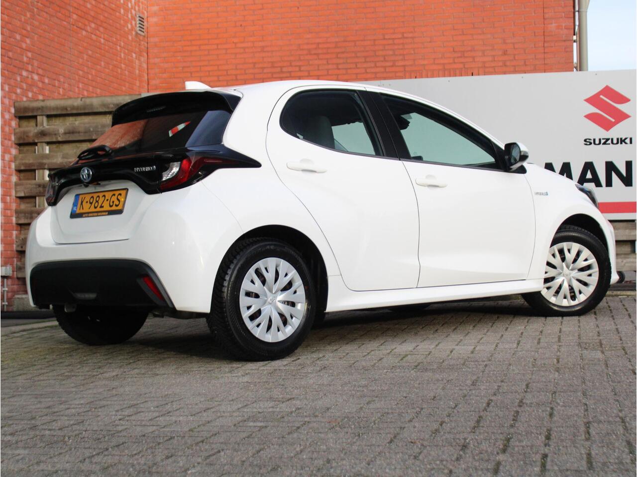 Toyota YARIS 1.5 Hybrid Active Cruise Control Adaptief, Achteruitrijcamera, Apple Carplay/Android Auto, Airco