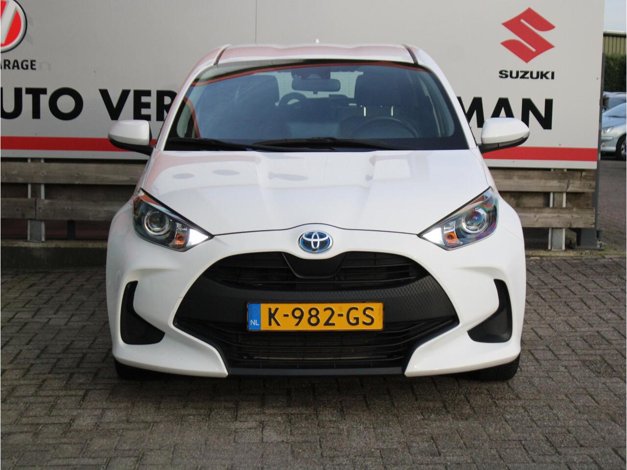 Toyota YARIS 1.5 Hybrid Active Cruise Control Adaptief, Achteruitrijcamera, Apple Carplay/Android Auto, Airco