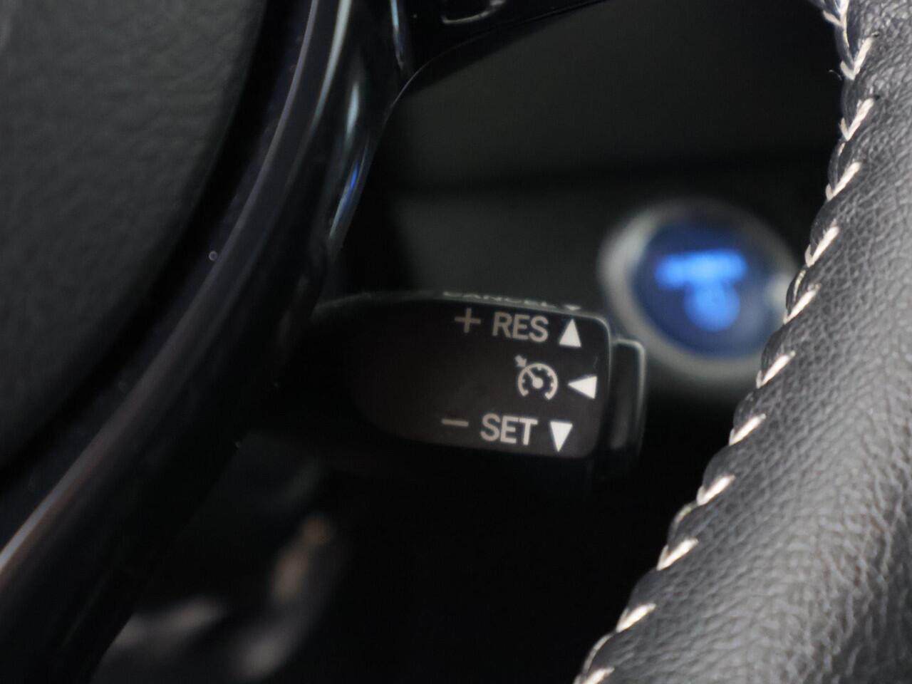 Toyota YARIS 1.5 Hybrid Dynamic Bi-Tone | Apple Carplay & AndroidAUTO | Camera | Lichtmetalen velgen |