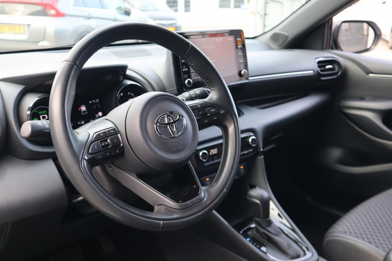 Toyota YARIS 1.5 Hybrid Launch Edition Trekhaak
