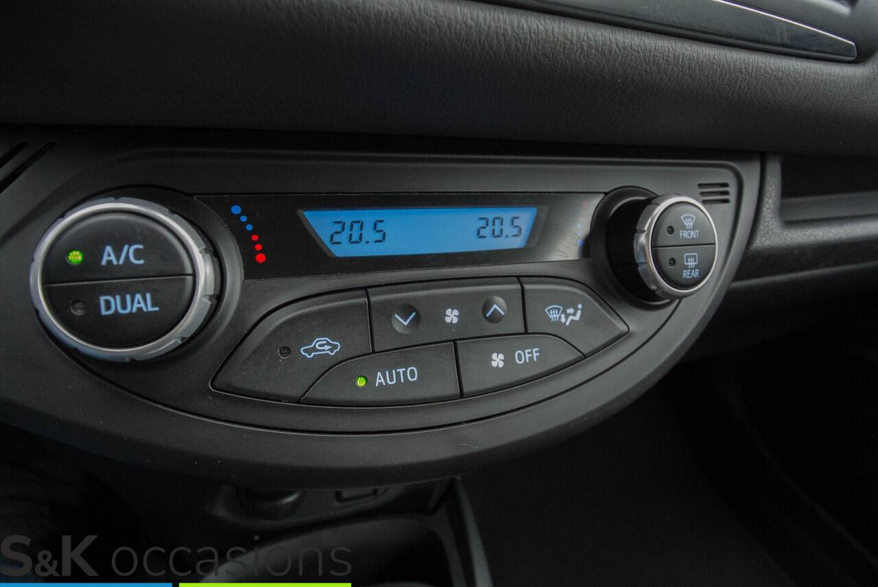 Toyota YARIS 1.5 Hybrid Dynamic