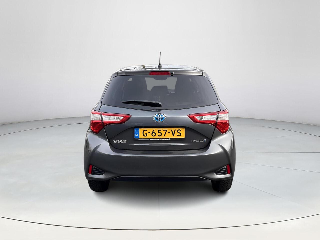 Toyota YARIS 1.5 Hybrid Dynamic **APPLE CARPLAY/ CRUISE CONTROL/ KEYLESS/ PARKEERCAMERA**