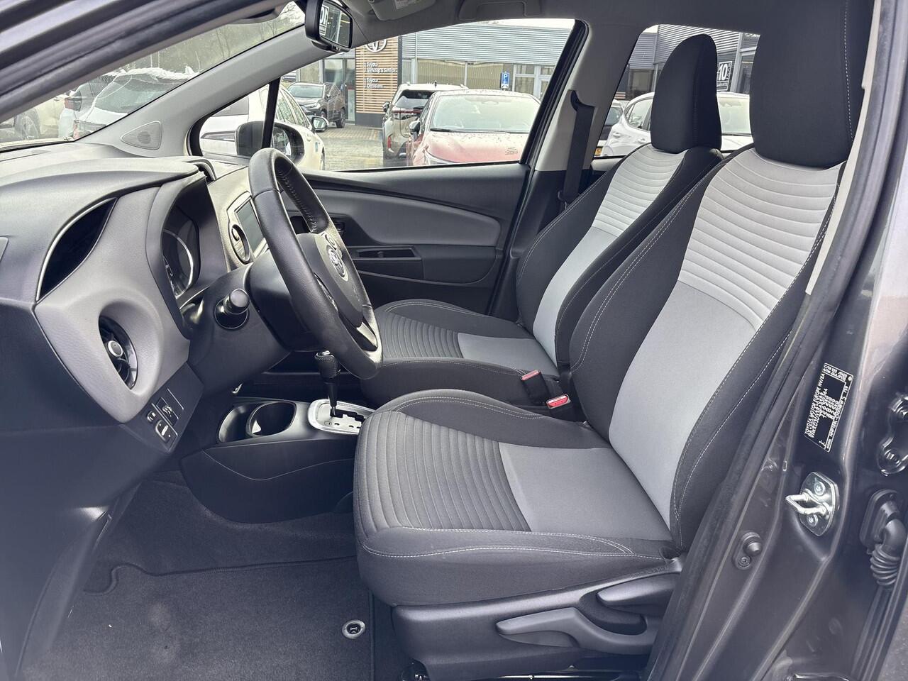 Toyota YARIS 1.5 Hybrid Dynamic **APPLE CARPLAY/ CRUISE CONTROL/ KEYLESS/ PARKEERCAMERA**