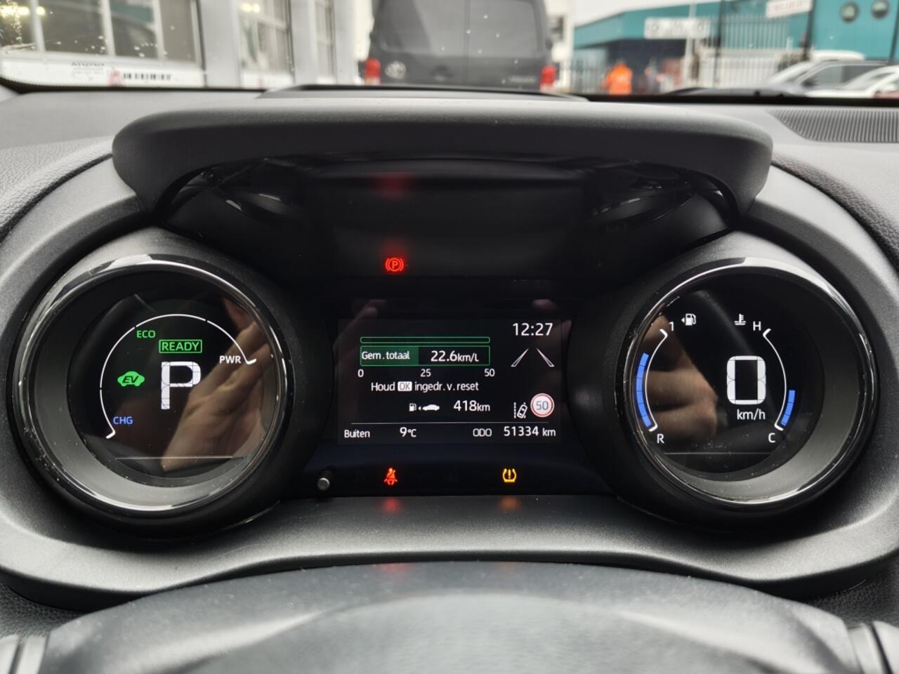 Toyota YARIS 1.5 Hybrid Launch Edition | Trekhaak | HUD | Navi | Stoelverwarm