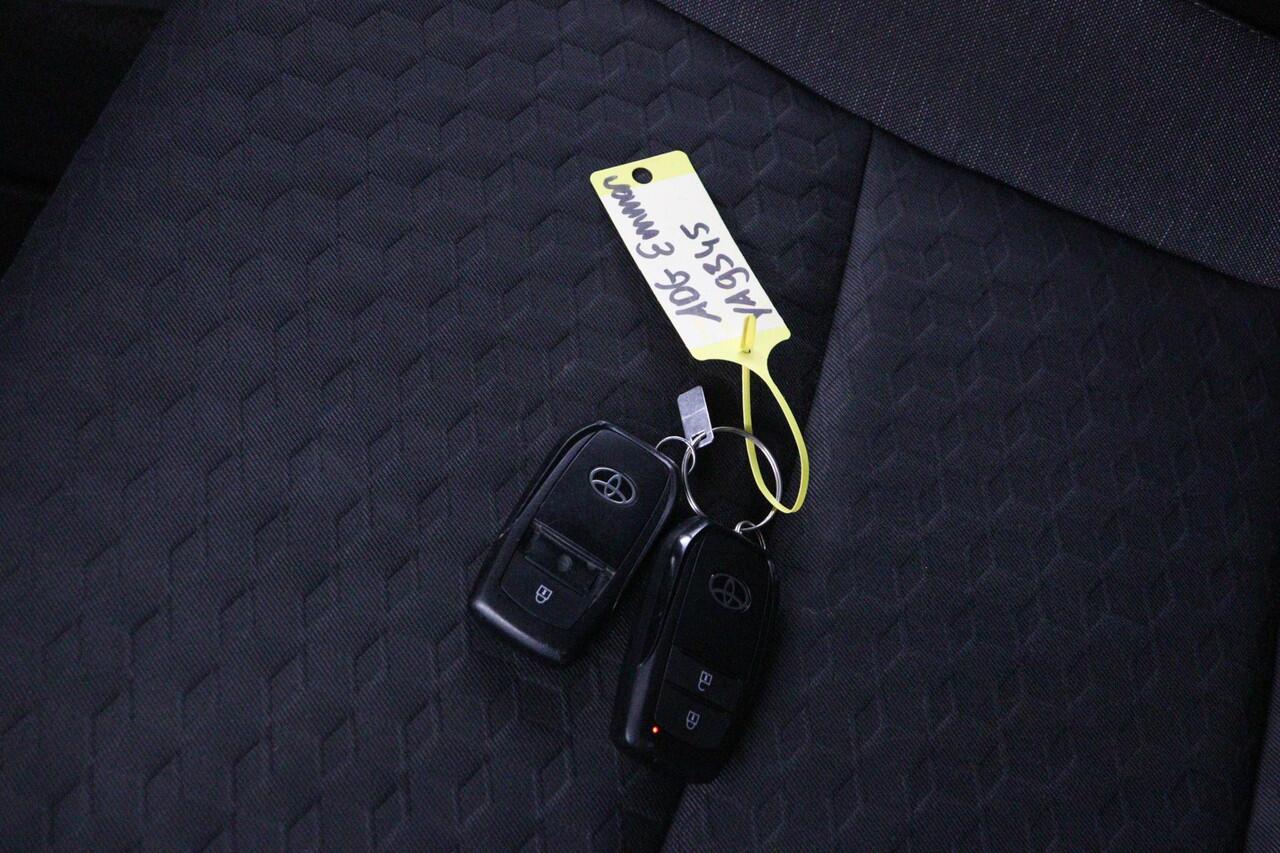 Toyota YARIS 1.5 Hybrid Dynamic | Stoelverwarming | Apple Carplay/Android Auto | keyless entry |