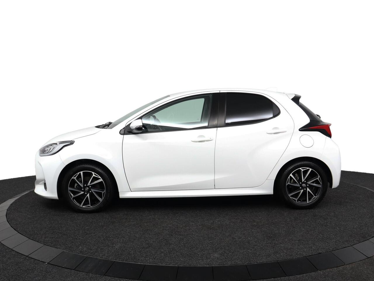Toyota YARIS 1.5 Hybrid Dynamic | Stoelverwarming | Apple Carplay/Android Auto | keyless entry |