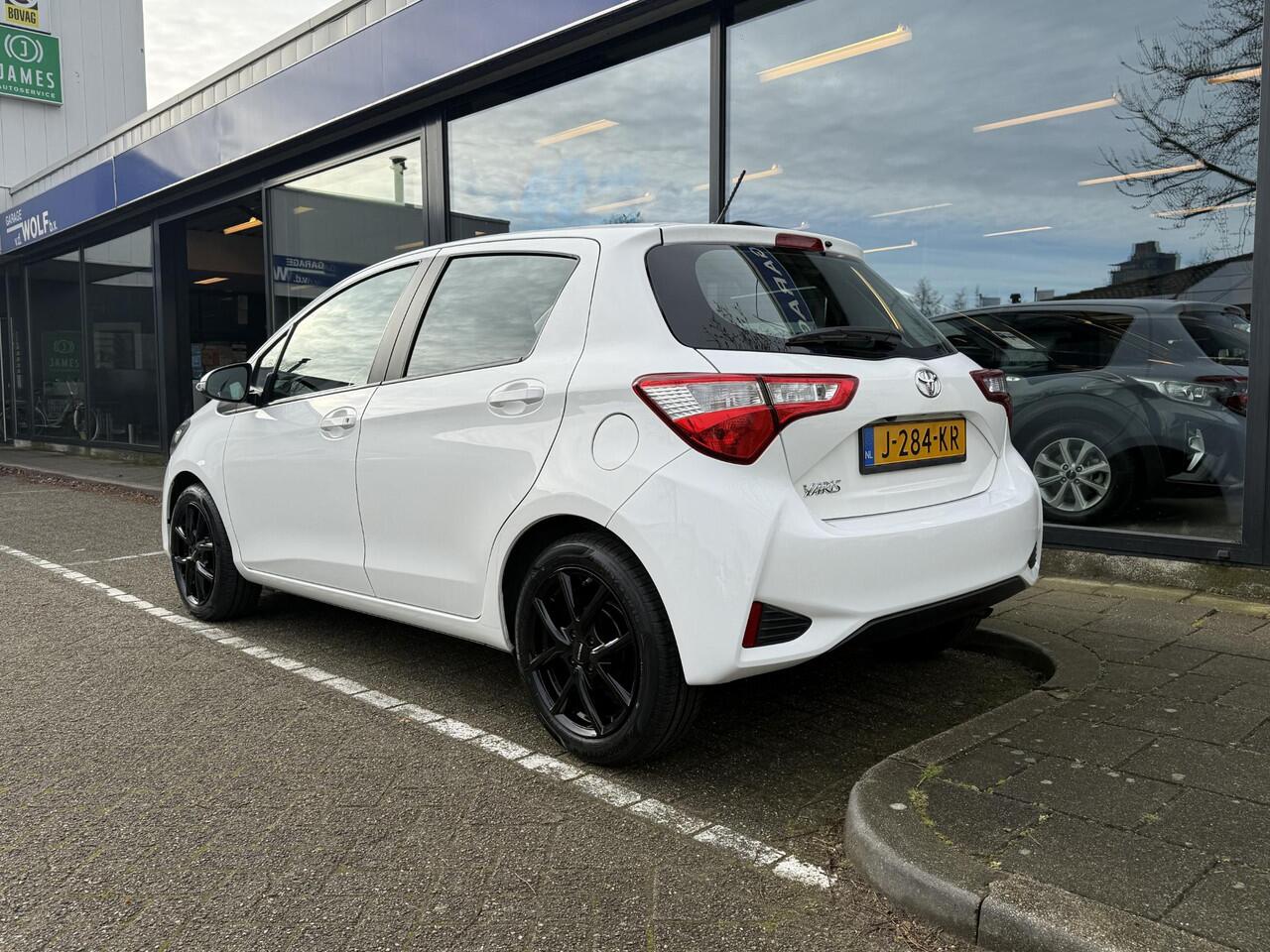 Toyota YARIS 1.0 VVT-i Active