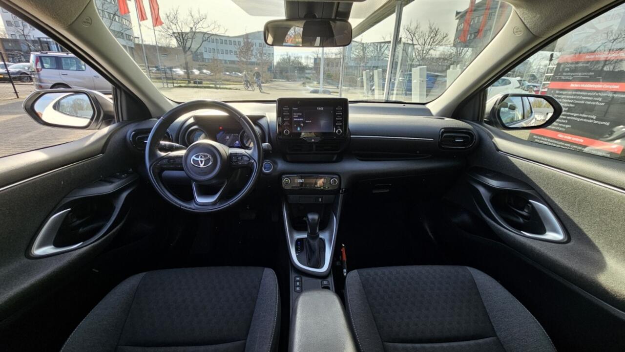 Toyota YARIS 1.5 Hybride Dynamic NLauto | dealeronderhouden | All-in