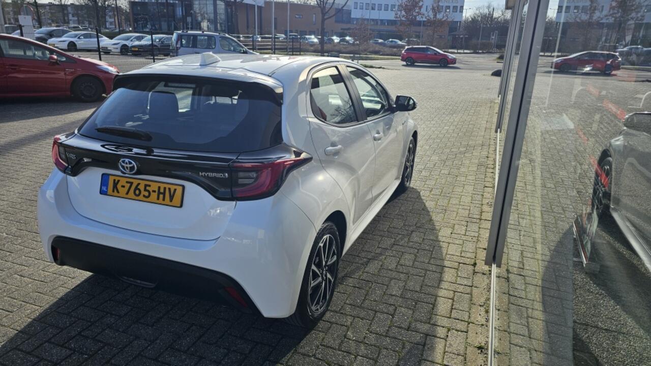 Toyota YARIS 1.5 Hybride Dynamic NLauto | dealeronderhouden | All-in