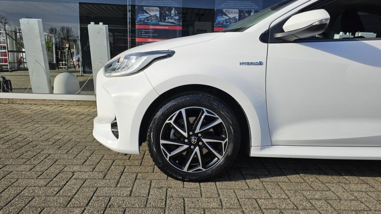 Toyota YARIS 1.5 Hybride Dynamic NLauto | dealeronderhouden | All-in