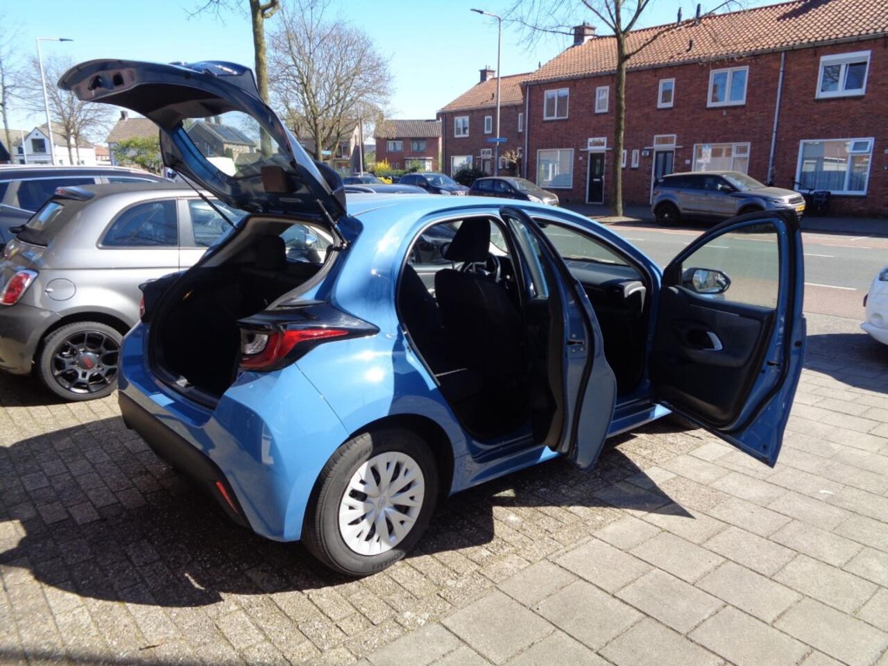 Toyota YARIS 1.5 HYB. ACTIVE