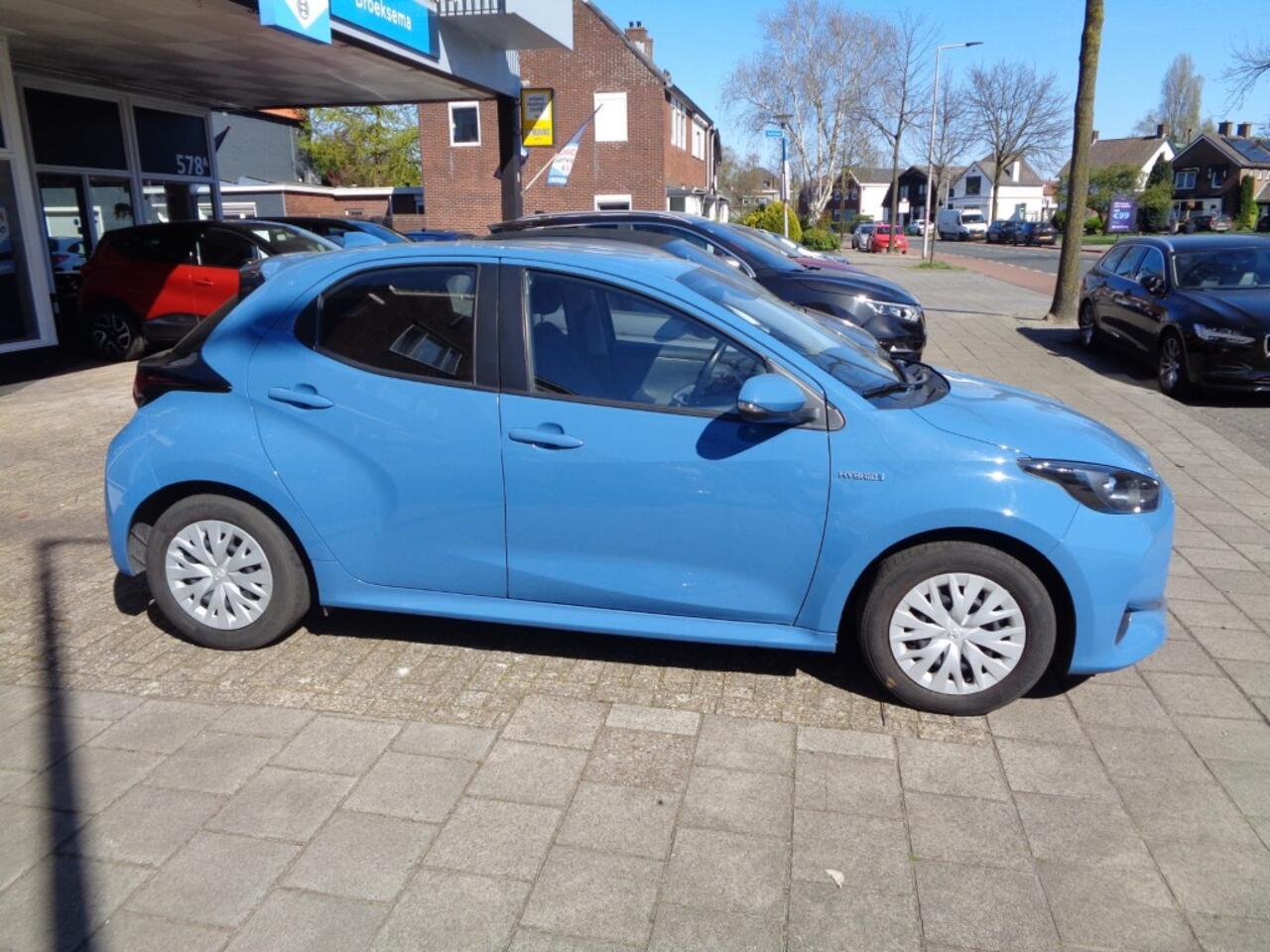 Toyota YARIS 1.5 HYB. ACTIVE