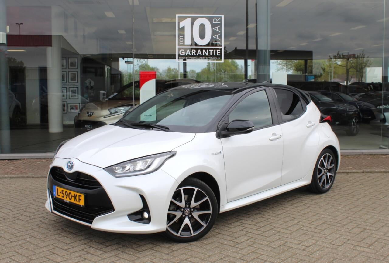 Toyota YARIS 1.5 Hybrid Executive Bi-Tone | Trekhaak Afneembaar | Stoelverwar