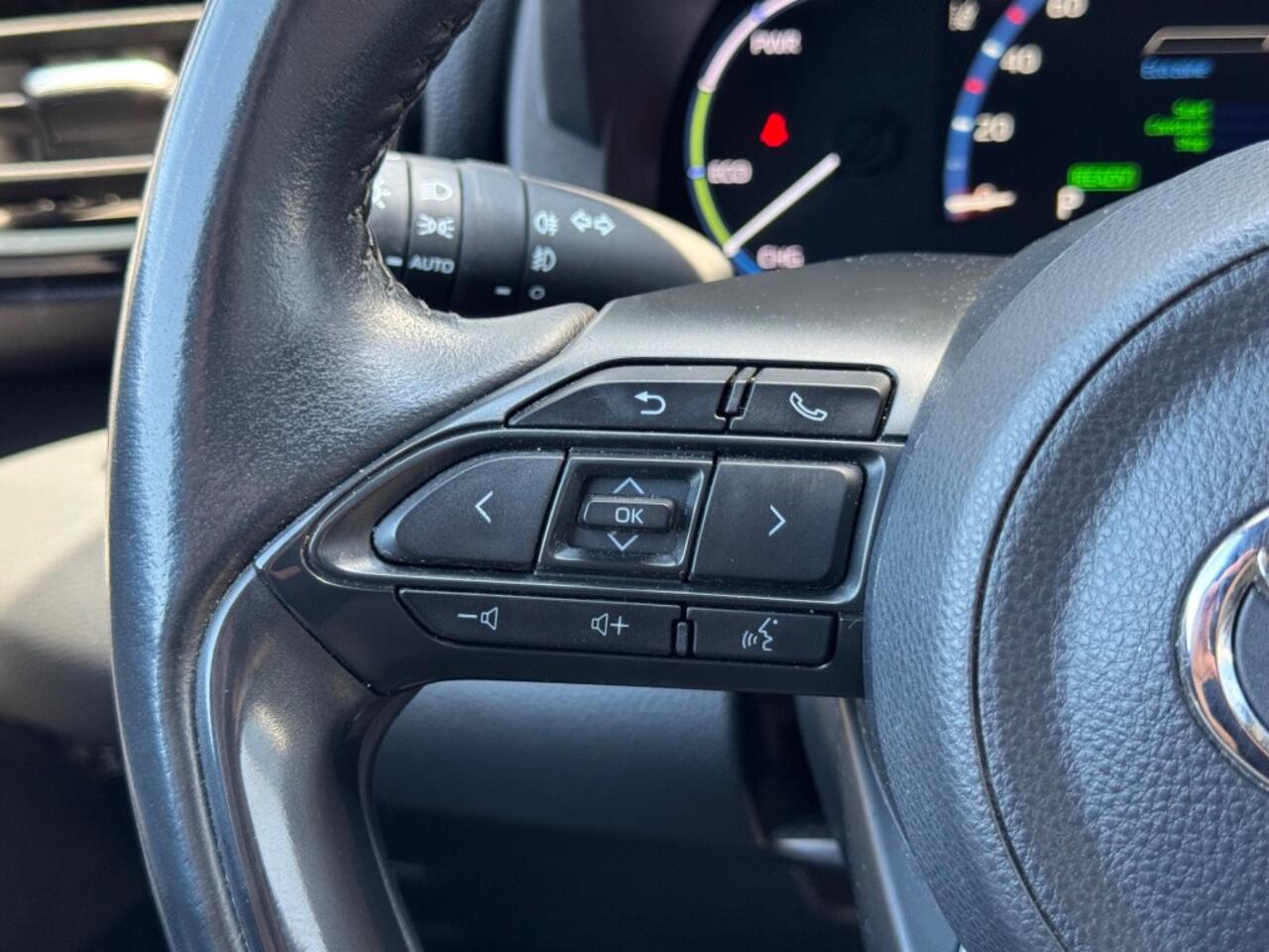 Toyota YARIS 1.5 Hybrid First Edition - LED - camera - climate control