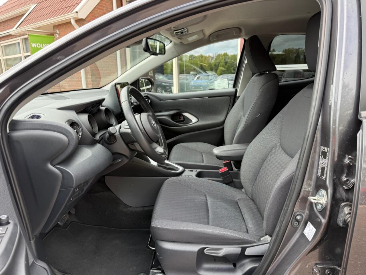 Toyota YARIS 1.5 HYBRID 5-DRS DYNAMIC AUTOMAAT!