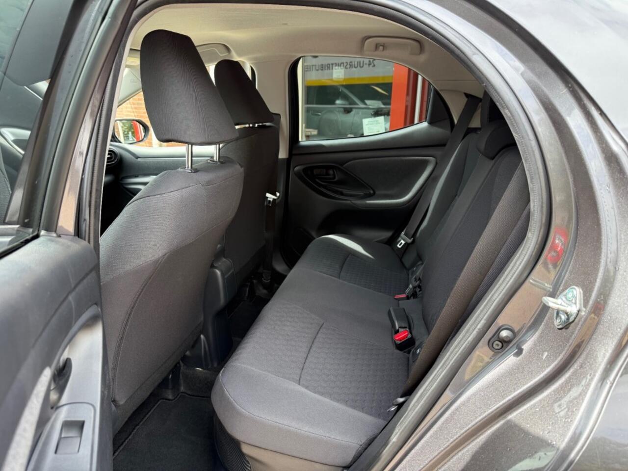 Toyota YARIS 1.5 HYBRID 5-DRS DYNAMIC AUTOMAAT!