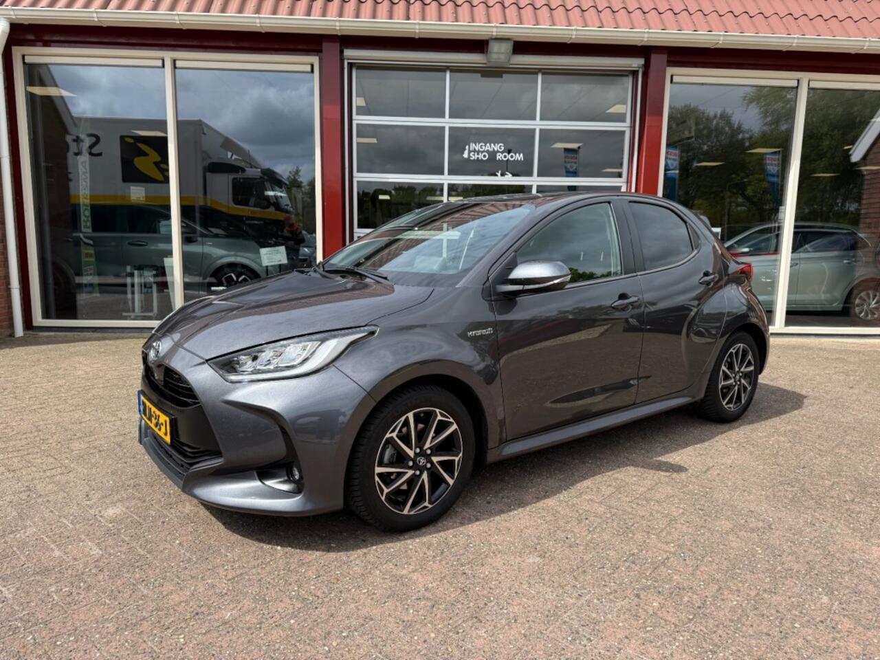 Toyota YARIS 1.5 HYBRID 5-DRS DYNAMIC AUTOMAAT!
