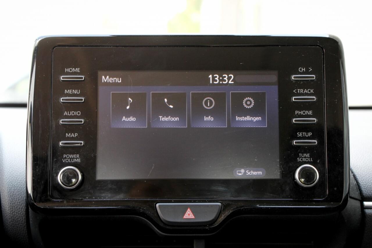 Toyota YARIS 1.5 Hybrid Dynamic | Camera | Adaptive Cruise