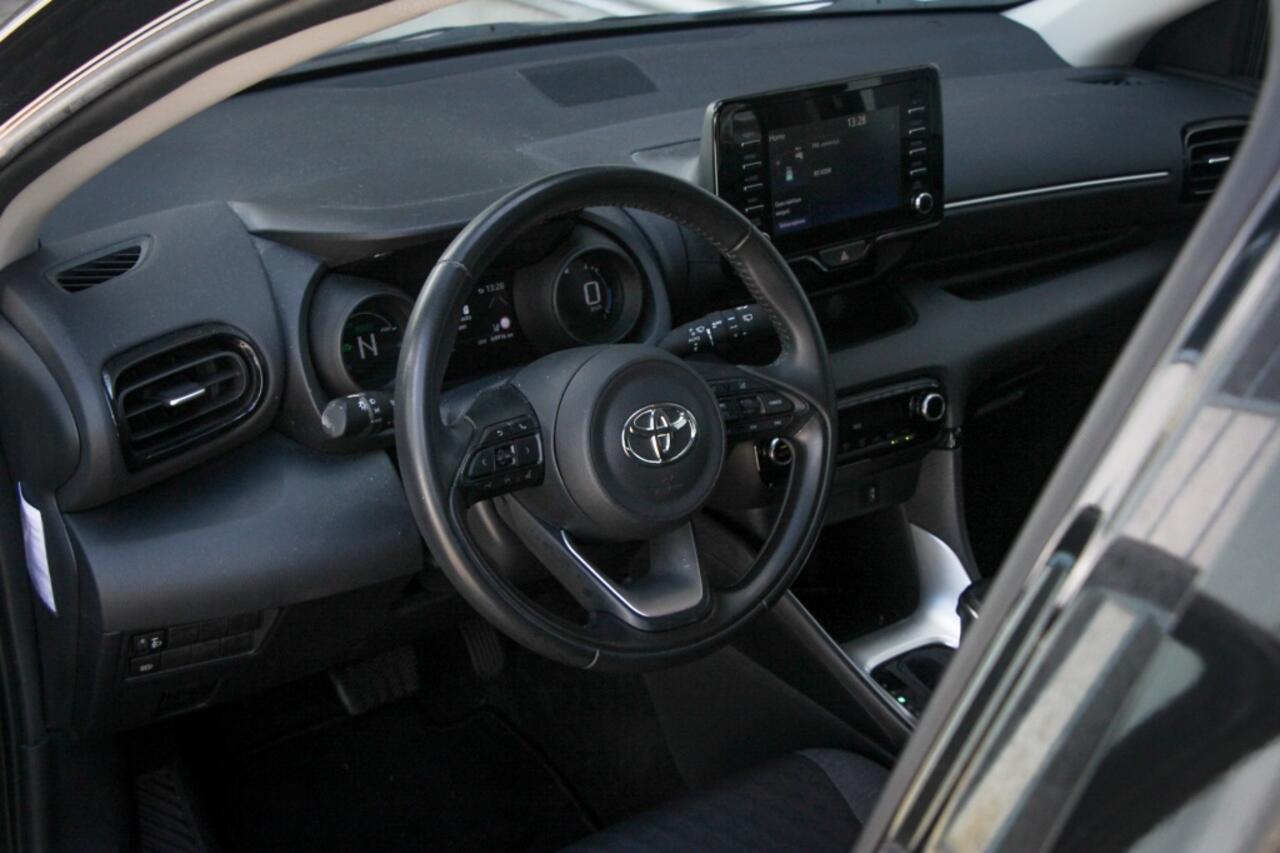 Toyota YARIS 1.5 Hybrid Dynamic | Camera | Adaptive Cruise