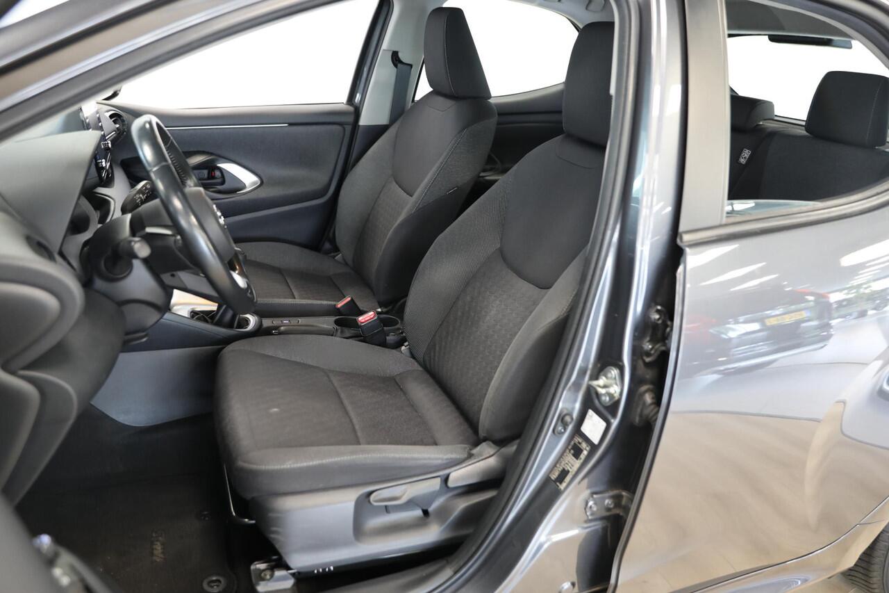 Toyota YARIS 1.0 VVT-i Active | Apple Carplay | Private Lease vanaf ¤300,-