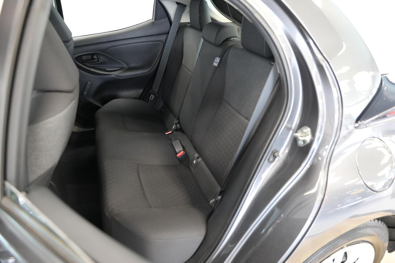 Toyota YARIS 1.0 VVT-i Active | Apple Carplay | Private Lease vanaf ¤300,-