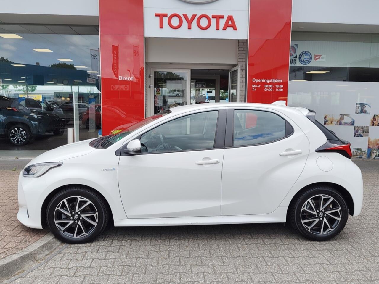 Toyota YARIS 1.5 Hybrid Dynamic | All Weather | Keyless Entry | Android Auto
