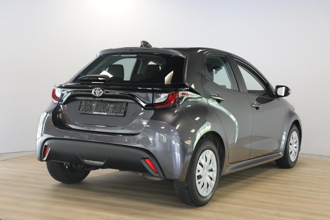 Toyota YARIS 1.0 VVT-i Active | Cruise Adaptief | Private Lease vanaf ¤300,-