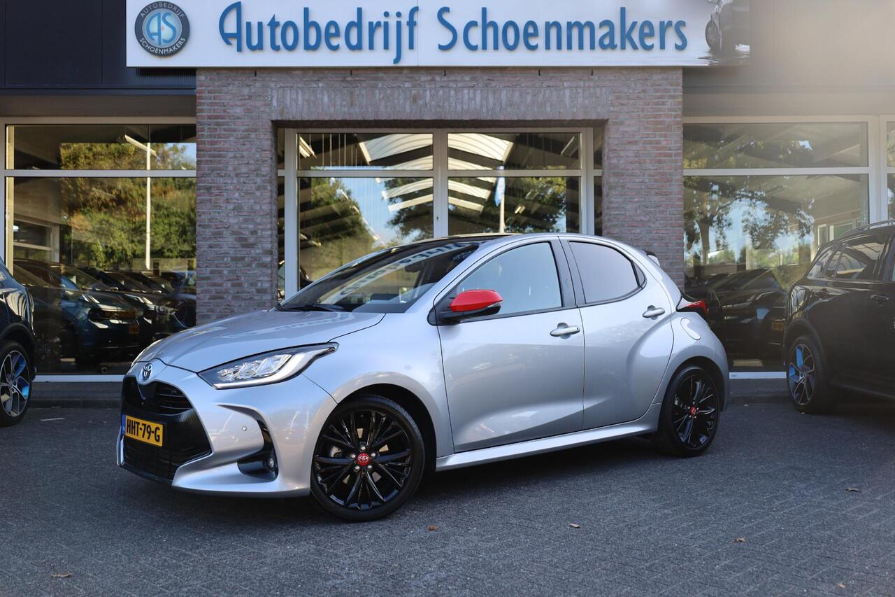 Toyota YARIS 1.5 Hybrid Executive PANO CARPLAY HALF-LEER STOEL/STUURVERW. CAMERA HUD CRUISE CLIMA DAB 2XPDC 17''LMV KEYLESS-ENTRY/START