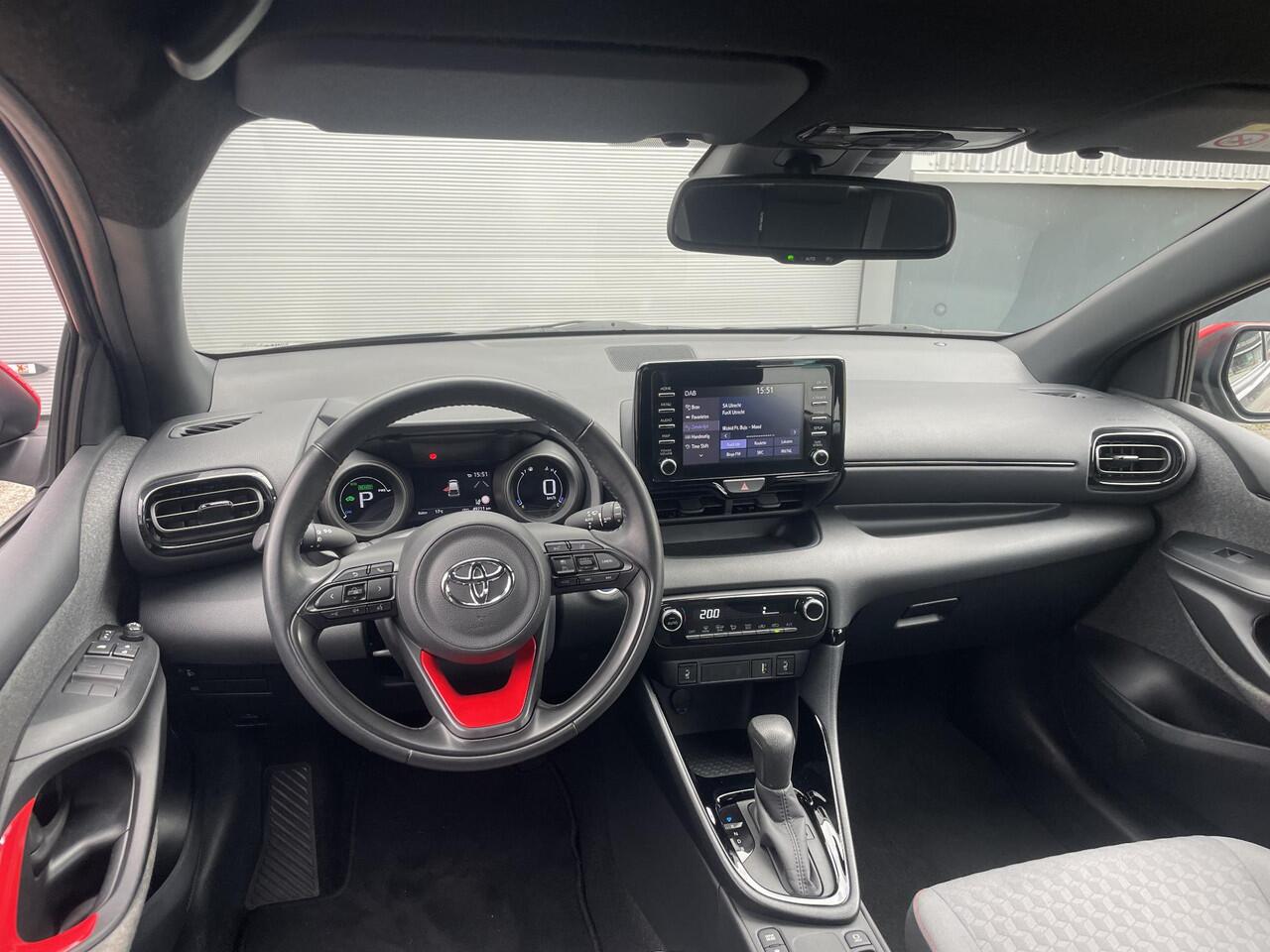 Toyota YARIS 1.5 Hybrid 115 Tokyo | Bi-Tone | Exclusieve oplage|