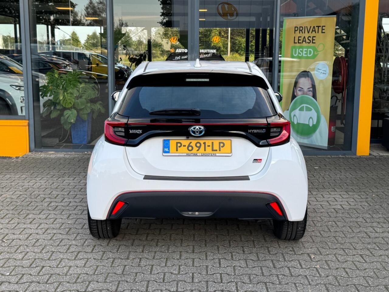 Toyota YARIS 1.5 Hybrid Comfort - Navi/Apple/Android - camera