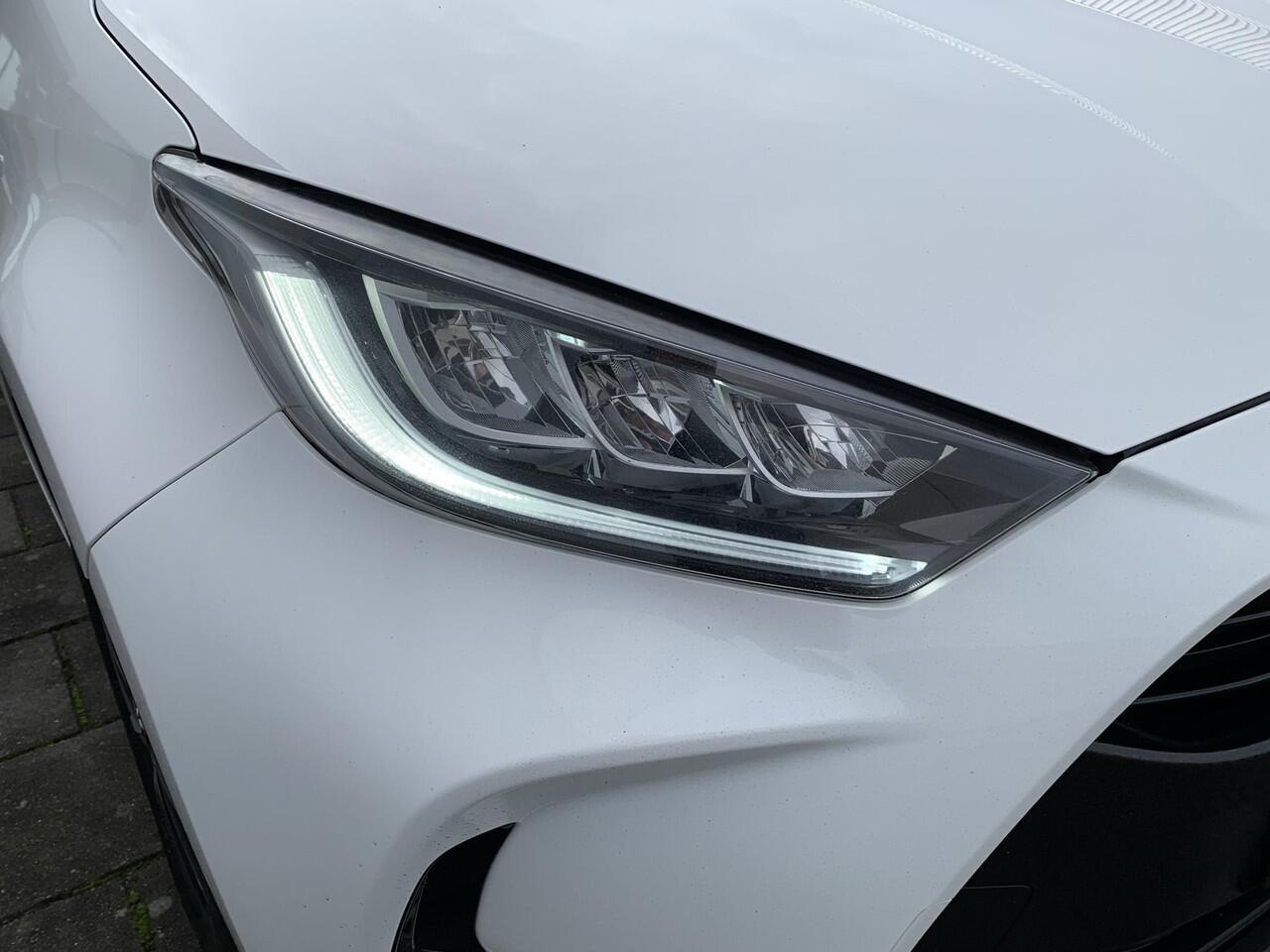 Toyota YARIS 1.5 Hybrid Dynamic Edition