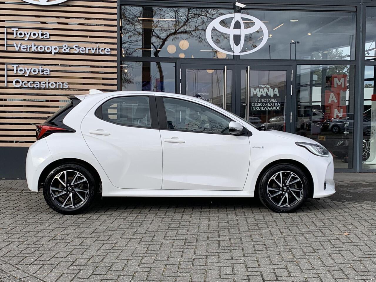 Toyota YARIS 1.5 Hybrid Dynamic Edition