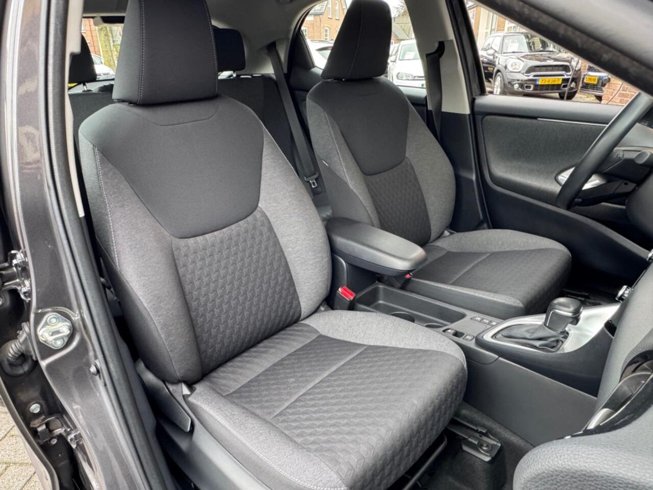 Toyota YARIS 1.5 HYBRID DYNAMIC CAMERA/LED/CARPLAY/ACC-CRUISE/NL-AUTO/1 EIG.