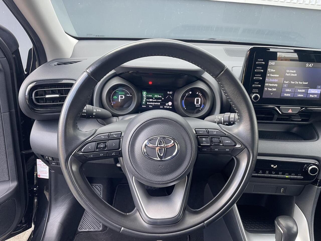 Toyota YARIS 1.5 Hybrid First Edition | Orange Packet | Full Map Navigatie |