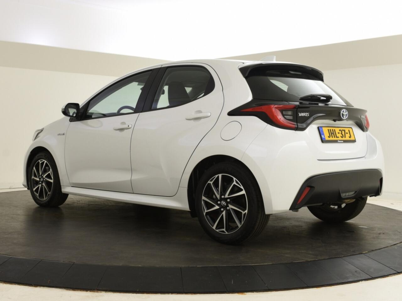 Toyota YARIS 1.5 Hybrid Dynamic | Apple Carplay | Camera |