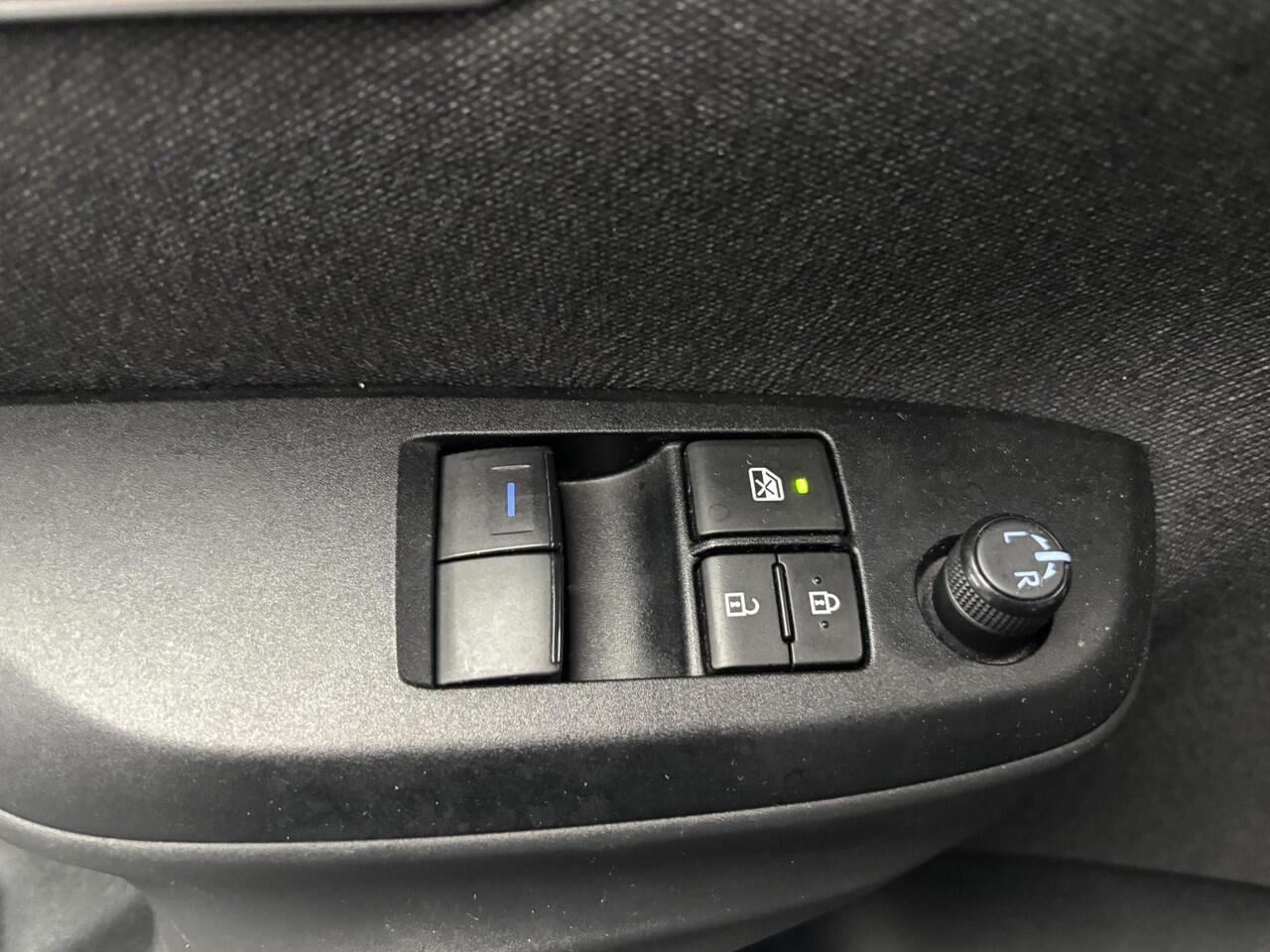 Toyota YARIS 1.5 Hybrid Active APPLE CARPLAY/ANDROID AUTO, NEDERLANDSE AUTO, SLECHTS 72.155KM!!!