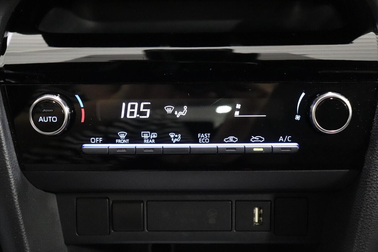 Toyota YARIS Cross 1.5 Hybrid First Edition, Afneembare Trekhaak, Camera!