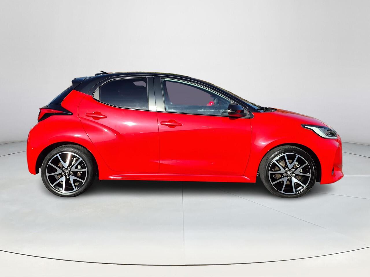 Toyota YARIS 1.5 Hybrid Executive Edition | Apple CarPlay/Android auto | Achteruitrijcamera | Panoramadak