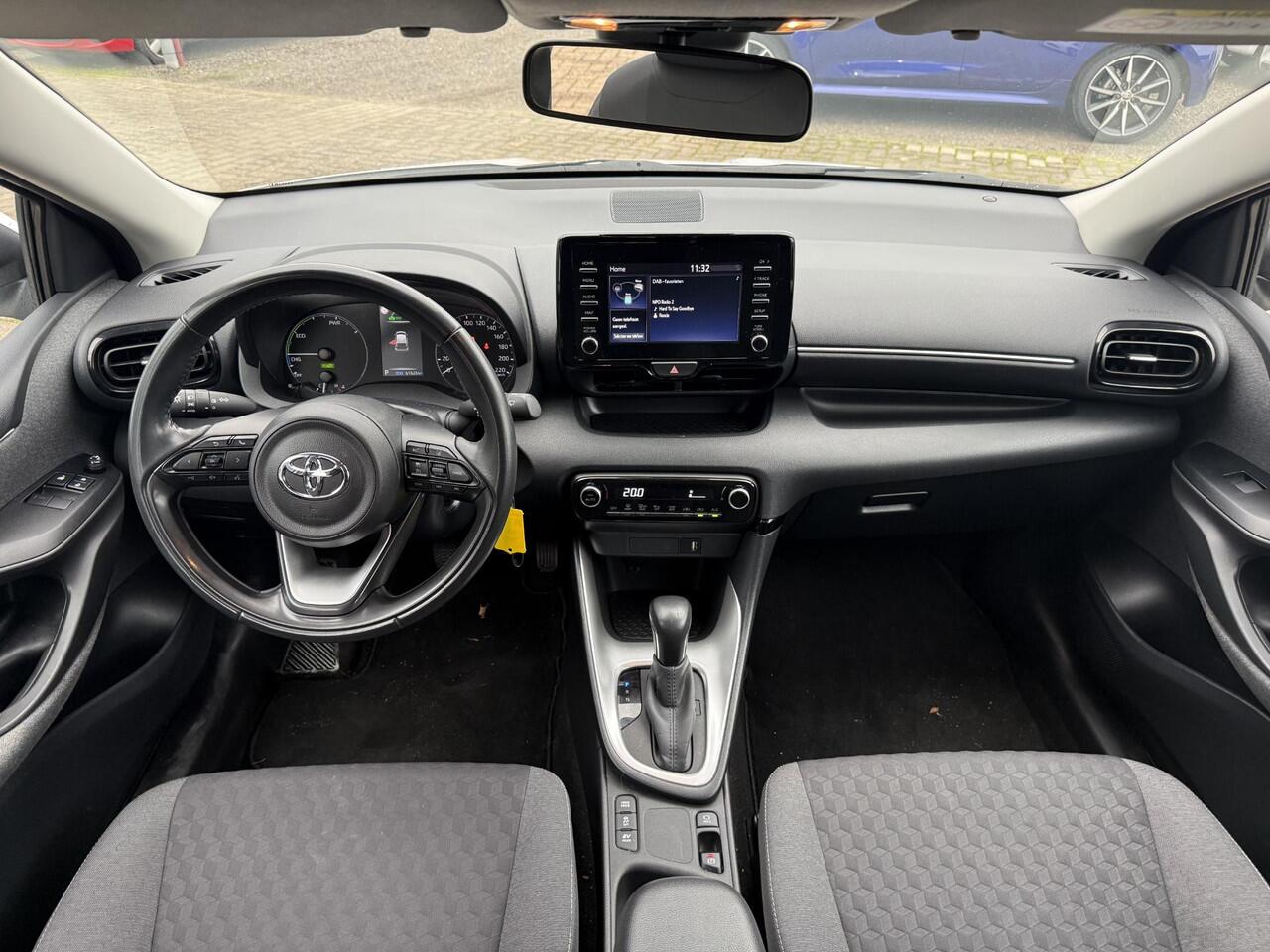 Toyota YARIS 1.5 Hybrid Active **APPLE CARPLAY/ CLIMATE CONTROL/ BLUETOOTH/ 36 MAANDEN GARANTIE**