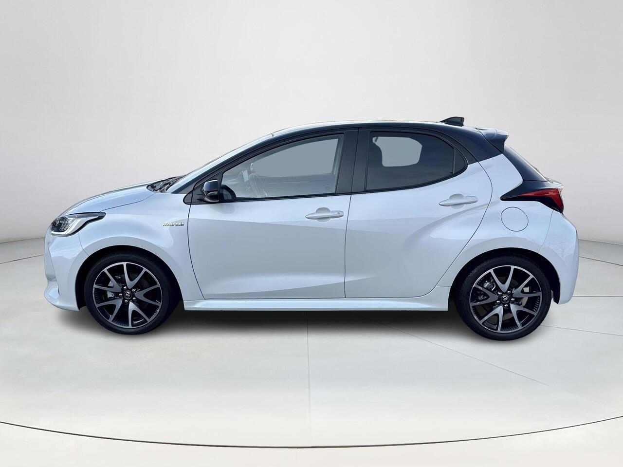 Toyota YARIS 1.5 Hybrid Executive | Navigatie | Appel CarPlay/Android auto | Achteruitrijcamera | Panoramadak | Head-Up display