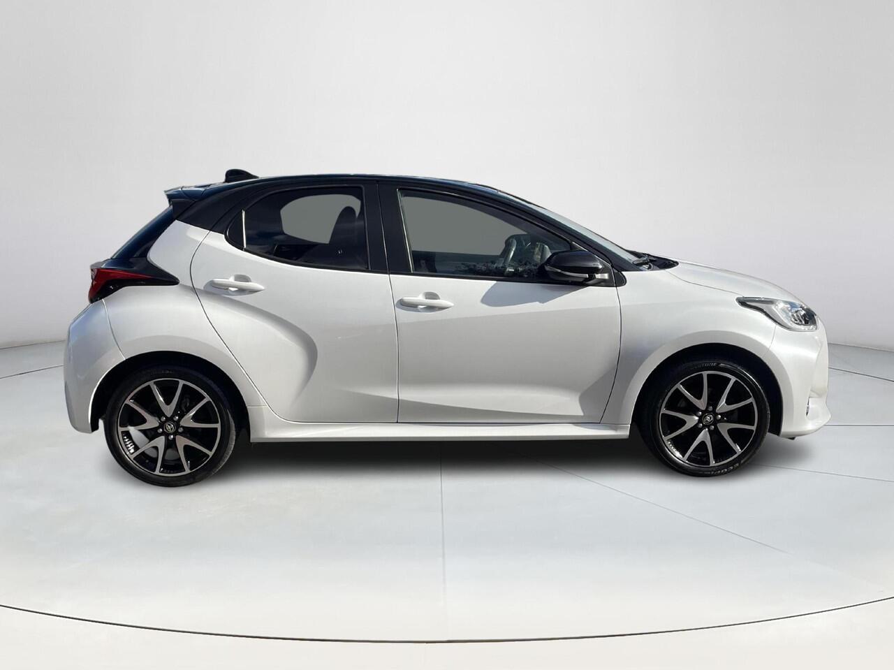 Toyota YARIS 1.5 Hybrid Executive | Apple CarPlay/Android auto | Achteruitrijcamera |