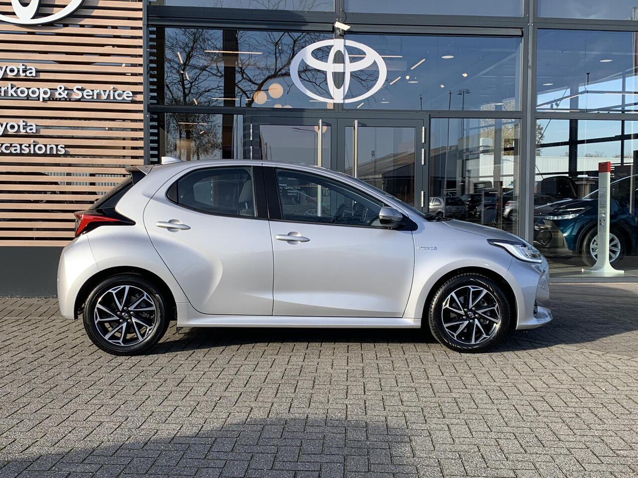 Toyota YARIS 1.5 Hybrid Dynamic